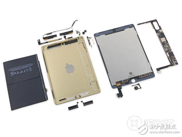 照例來(lái)張全家福。這一次，iFixit 給 iPad Air 2 打出的可維修指數(shù)為 2 分，分?jǐn)?shù)越高，越容易維修，最高為 10 分。