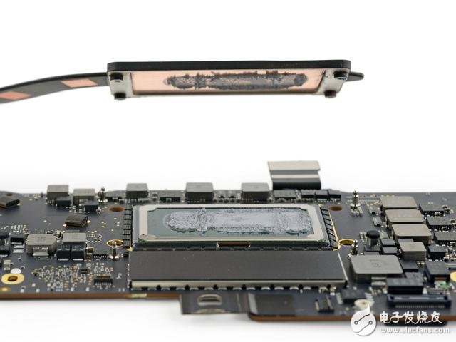 蘋(píng)果新Macbook Pro13寸拆解：集成度創(chuàng)新高度 搭配史上最好音質(zhì)