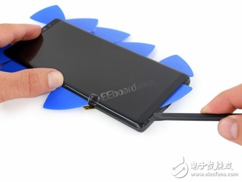 三星Galaxy Note8拆解詳情：你這是想不讓我換掉原裝電池呀！