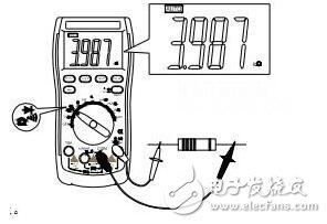 數(shù)字式萬用表測電阻原理_數(shù)字萬用表怎么測電阻_數(shù)字式萬用表測電阻步驟