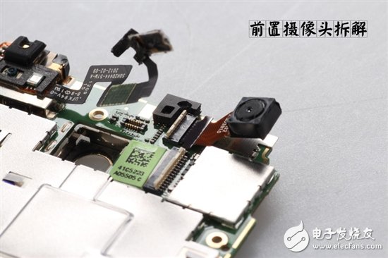 詳細(xì)圖解卸了妝之后的HTC One X手機(jī)？